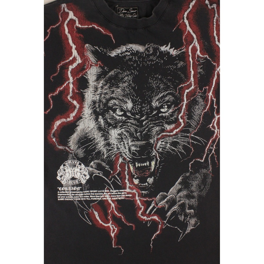 Darc Sport Wolves Club Corazon Shirt Mens XL Red Lightning Wolf Graphic 607/2000